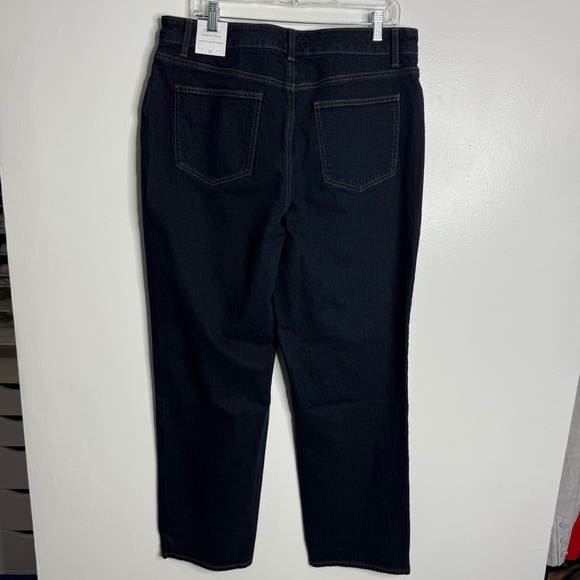 NWT Talbots High Waist Relaxed Jean In Michele Wash Size 14 - Picture 3 of 11